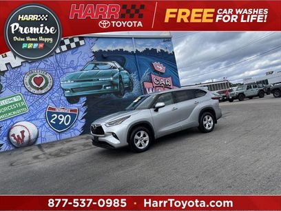 Certified 2021 Toyota Highlander LE