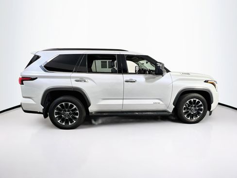 Used 2023 Toyota Sequoia Limited w/ Tow Technology Package AWD/4WD image 4