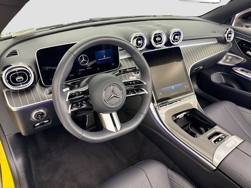 Used 2026 Mercedes-Benz CLE 300 4MATIC Cabriolet image 9