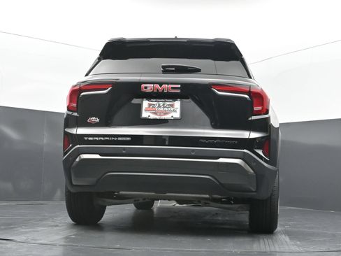 Used 2025 GMC Terrain Elevation AWD/4WD image 40