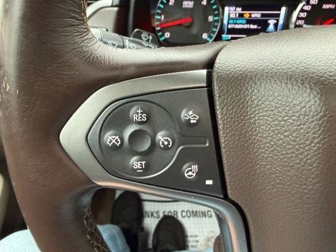 Used 2017 Chevrolet Suburban Premier image 27