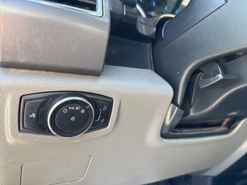 Used 2017 Ford F250 XLT image 29