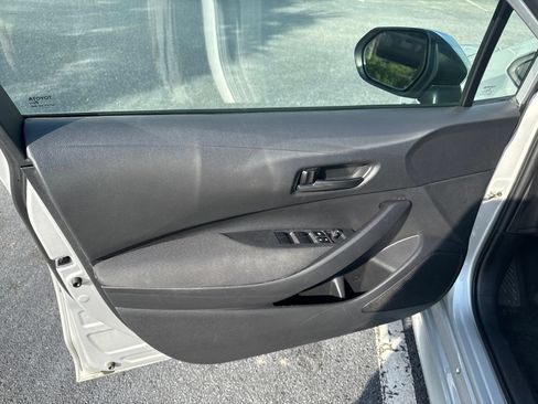 Used 2024 Toyota Corolla LE FWD image 13