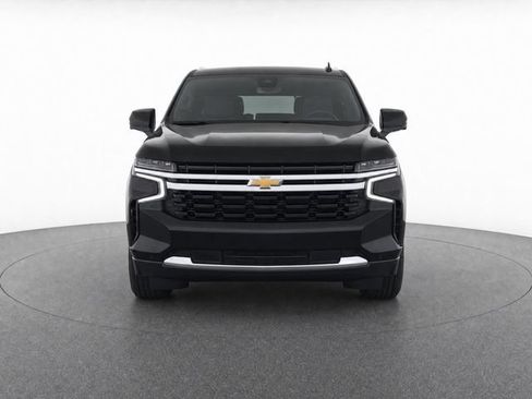 Used 2023 Chevrolet Suburban LS RWD image 5