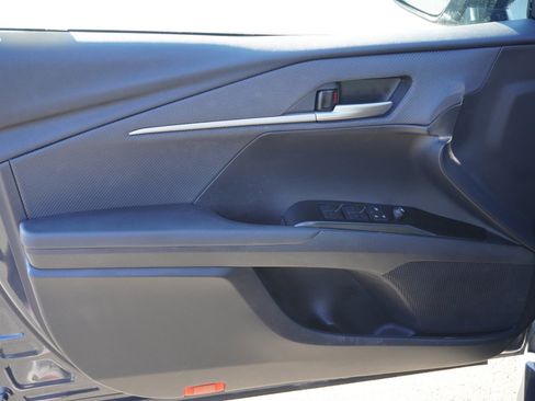 Used 2025 Toyota Camry SE image 18