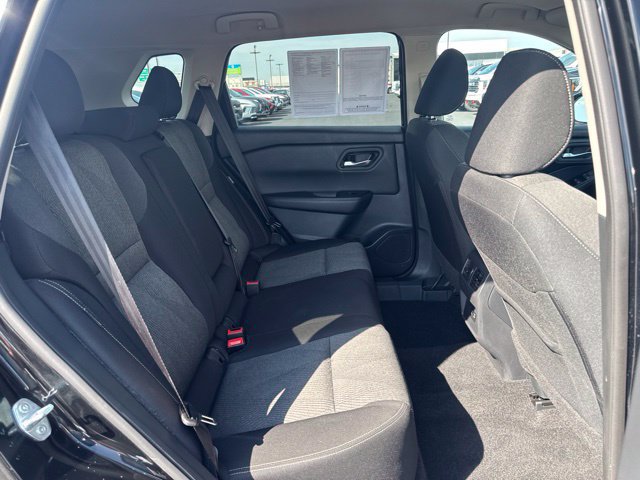 Used 2025 Nissan Rogue SV FWD image 21