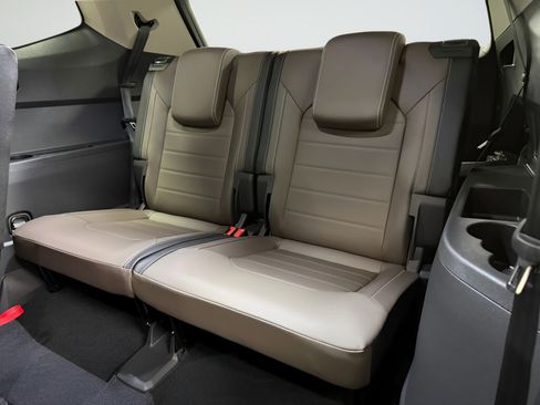 New 2026 Volkswagen Atlas SEL image 19