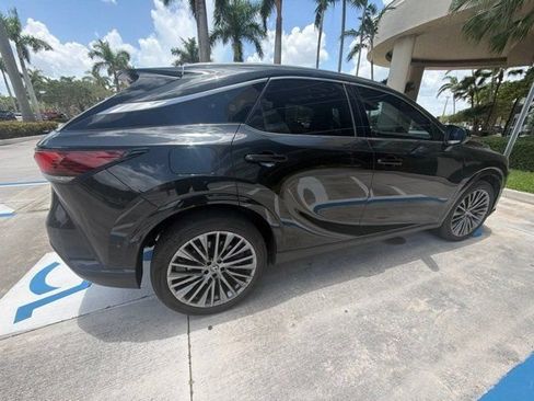 Used 2025 Lexus RX 450h AWD w/ Convenience Package image 7