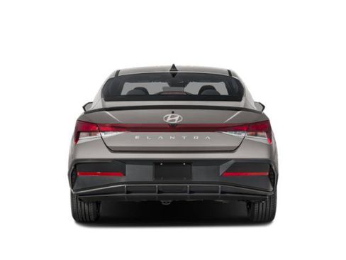 Certified 2025 Hyundai Elantra Sport FWD image 8
