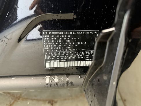 Used 2026 Volkswagen Tiguan SEL R-Line image 19