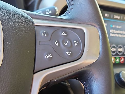 Used 2020 GMC Acadia Denali image 21