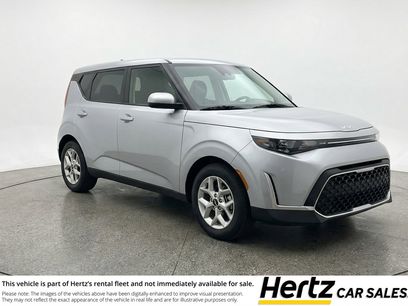 Used 2025 Kia Soul LX w/ LX Technology Package