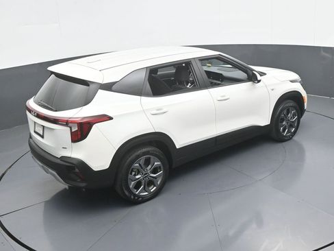 Used 2024 Kia Seltos LX image 49