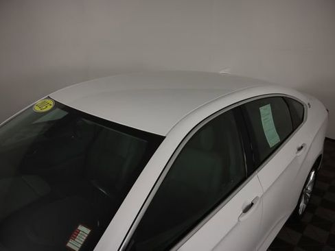 Used 2015 Chevrolet Impala LT FWD image 17