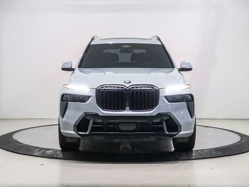 Used 2025 BMW X7 xDrive40i w/ M Sport Package AWD/4WD image 6