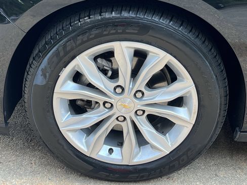 Used 2024 Chevrolet Malibu LT image 30