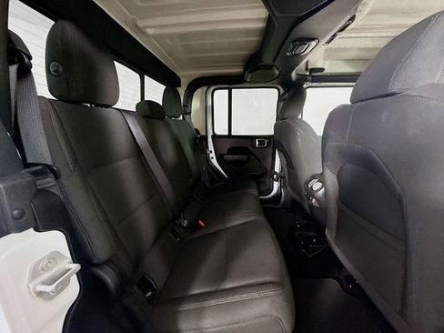 Used 2023 Jeep Gladiator Sport image 24