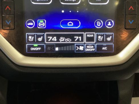 Used 2023 Subaru Ascent Touring AWD/4WD image 21