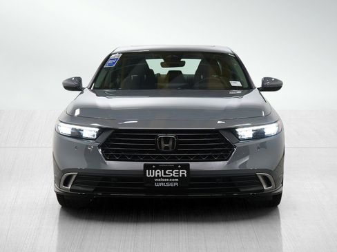 Used 2023 Honda Accord Touring image 8