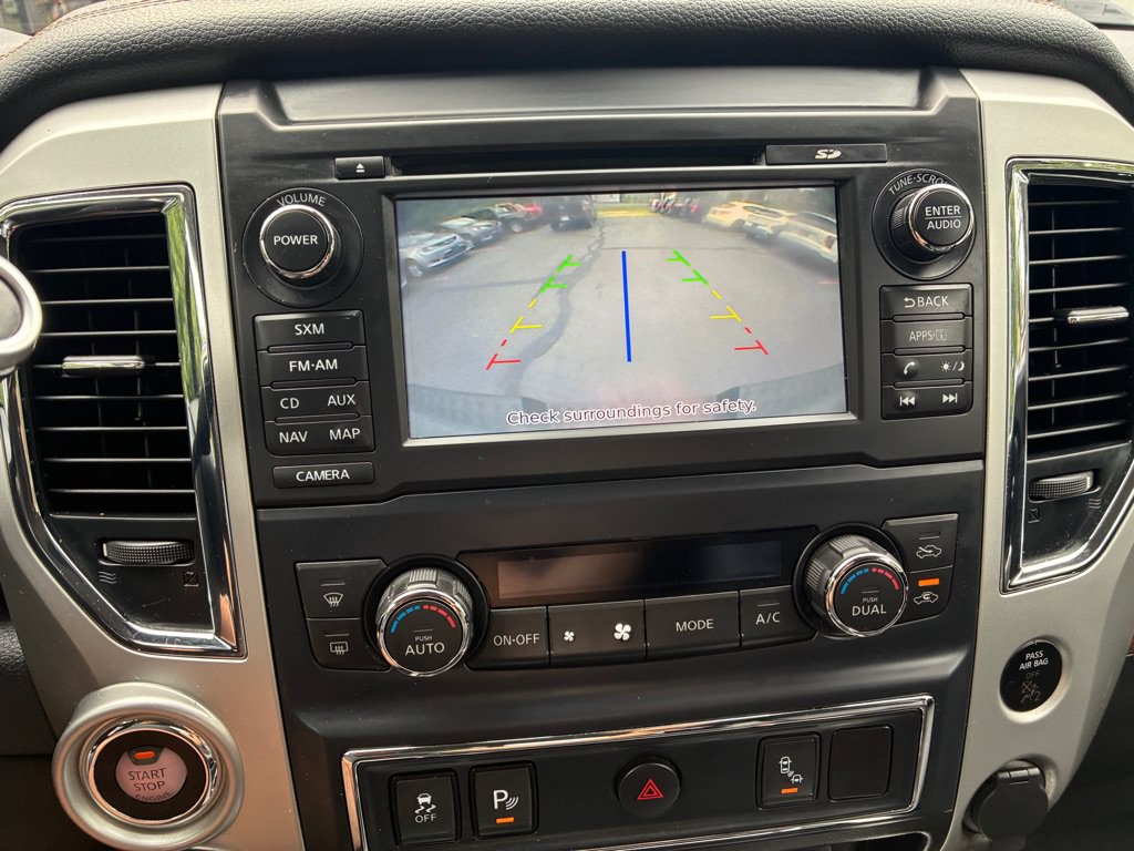 Used 2017 Nissan Titan SL AWD/4WD image 38