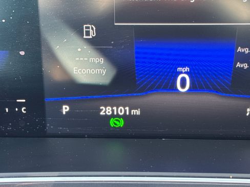 Used 2022 Volkswagen Tiguan S image 28