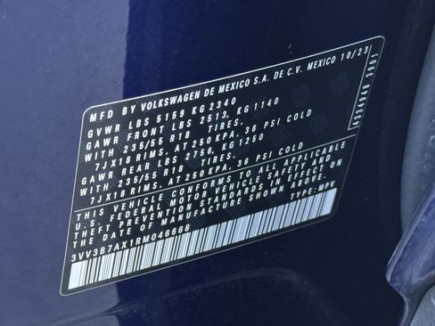 Used 2024 Volkswagen Tiguan SE FWD image 42