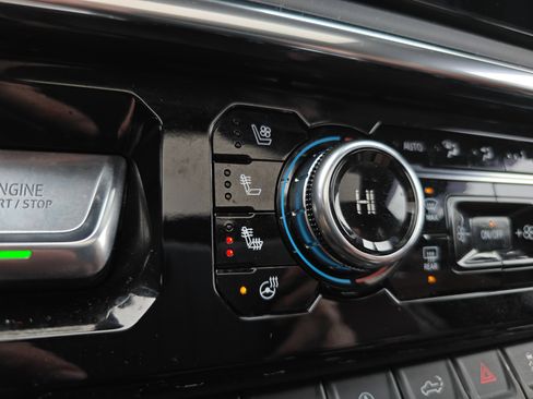 Used 2025 GMC Sierra 1500 Denali Ultimate image 33