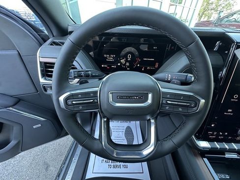 New 2026 GMC Yukon XL Denali w/ LPO, Floor Liner Package image 17