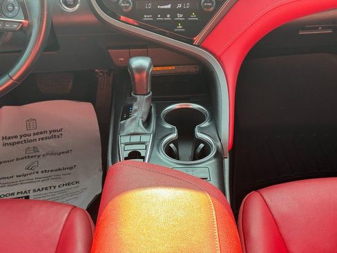 Certified 2020 Toyota Camry XSE FWD image 15