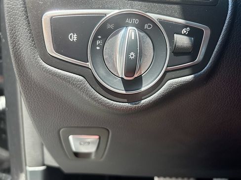 Used 2022 Mercedes-Benz GLC 43 AMG 4MATIC image 43