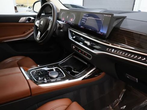Used 2026 BMW X7 xDrive40i AWD/4WD image 97