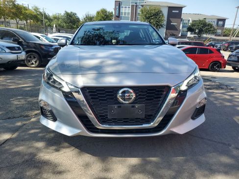 Used 2022 Nissan Altima 2.5 SV w/ SV Premium Package FWD image 8