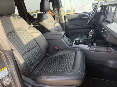Used 2025 Ford Bronco Big Bend image 21