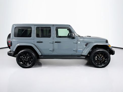 Used 2024 Jeep Wrangler Unlimited Sahara w/ Technology Group AWD/4WD image 16