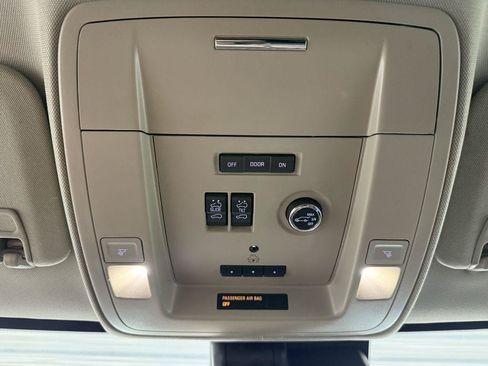Used 2016 GMC Yukon XL Denali w/ Open Road Package AWD/4WD image 25