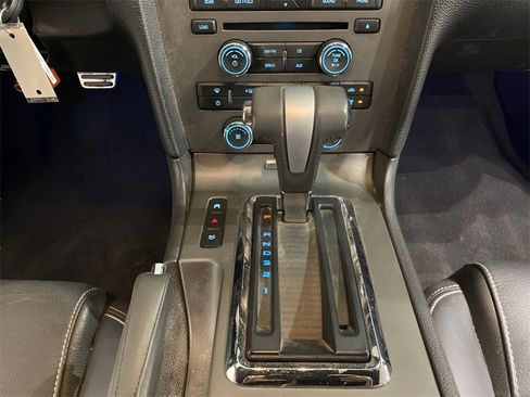 Used 2010 Ford Mustang Coupe image 16