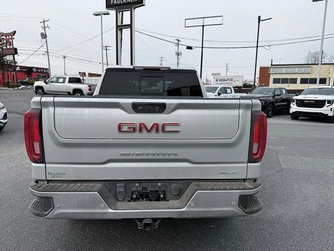 Used 2022 GMC Sierra 1500 SLT w/ SLT Convenience Package image 4