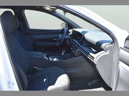 New 2025 Hyundai Santa Cruz SE AWD/4WD image 15