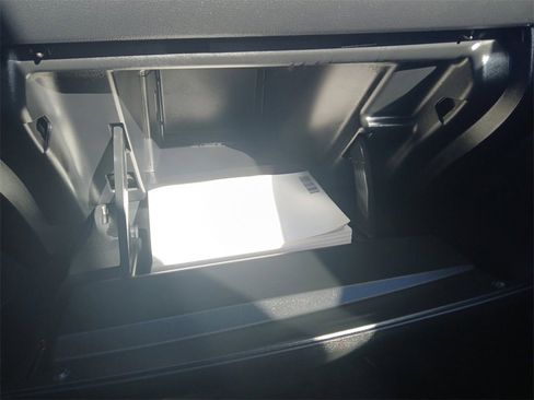 Used 2018 Nissan Leaf S w/ S Charge Package image 11