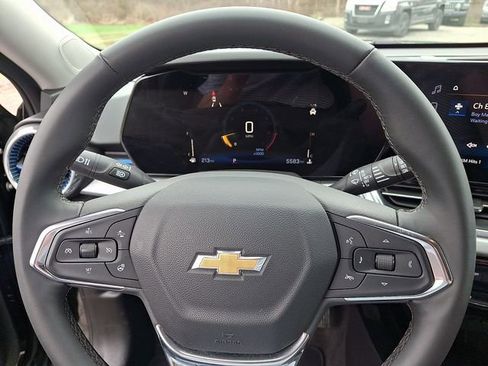 Used 2026 Chevrolet Trax LT w/ Driver Confidence Package FWD image 4