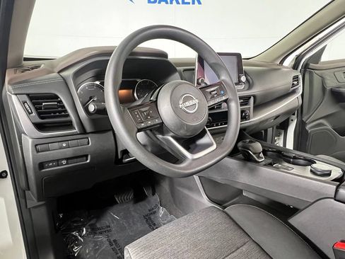 Used 2023 Nissan Rogue SV AWD/4WD image 18