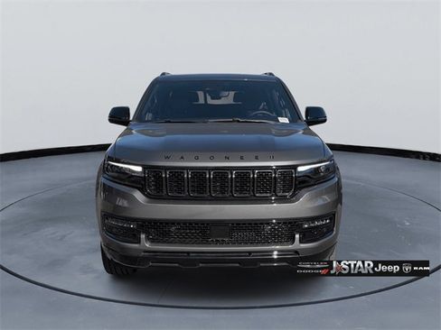 Used 2025 Jeep Wagoneer Series II w/ Premium Group I image 2