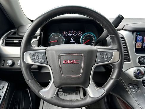 Used 2017 GMC Yukon SLT w/ Open Road Package AWD/4WD image 28