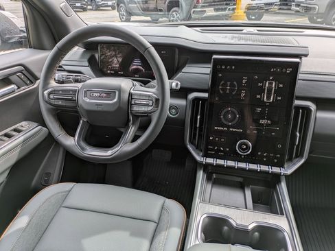 New 2026 GMC Acadia AT4 w/ Luxury Package image 14