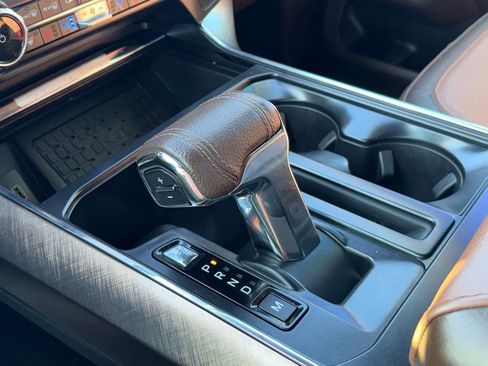 Used 2025 Ford F150 King Ranch w/ FX4 Off-Road Package image 18