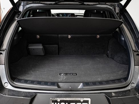 Used 2022 Lexus UX 250h w/ Premium Package image 20