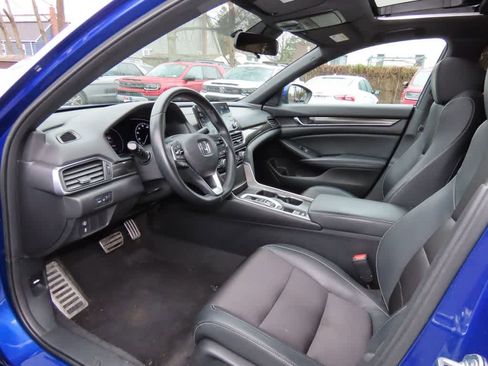 Certified 2018 Honda Accord Sport image 2