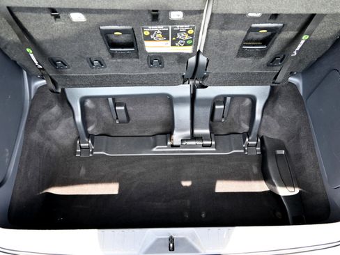 Used 2021 Toyota Sienna LE image 35