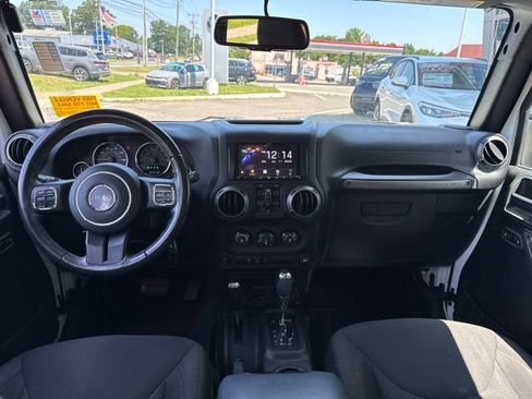 Used 2017 Jeep Wrangler Unlimited Sport w/ Quick Order Package 24S AWD/4WD image 6