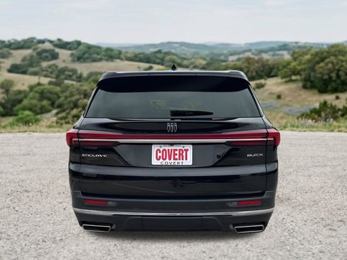 Used 2025 Buick Enclave Preferred FWD image 9